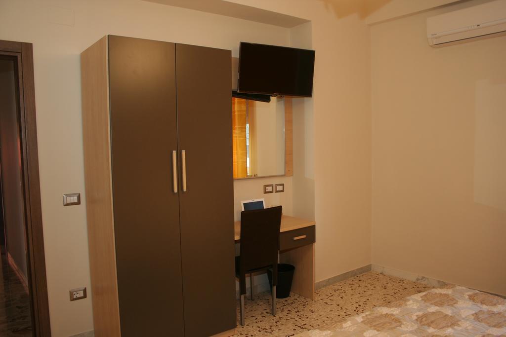 Gallery B&B Μιλάτσο Εξωτερικό φωτογραφία